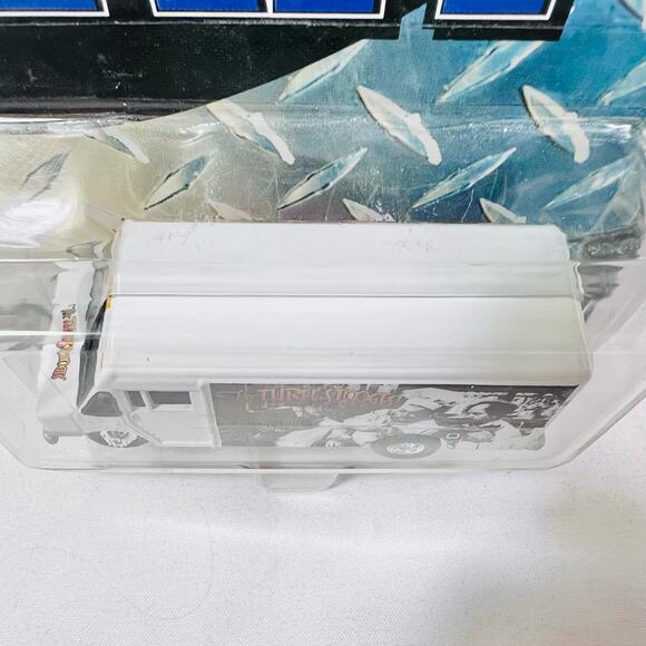 Johnny Lightning Three Stooges True Grit Delivery Step Van 2000 1:64 Diecast New - Picture 3 of 4